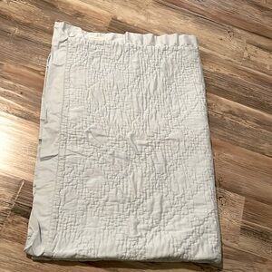 Pottery Barn Kids crib comforter